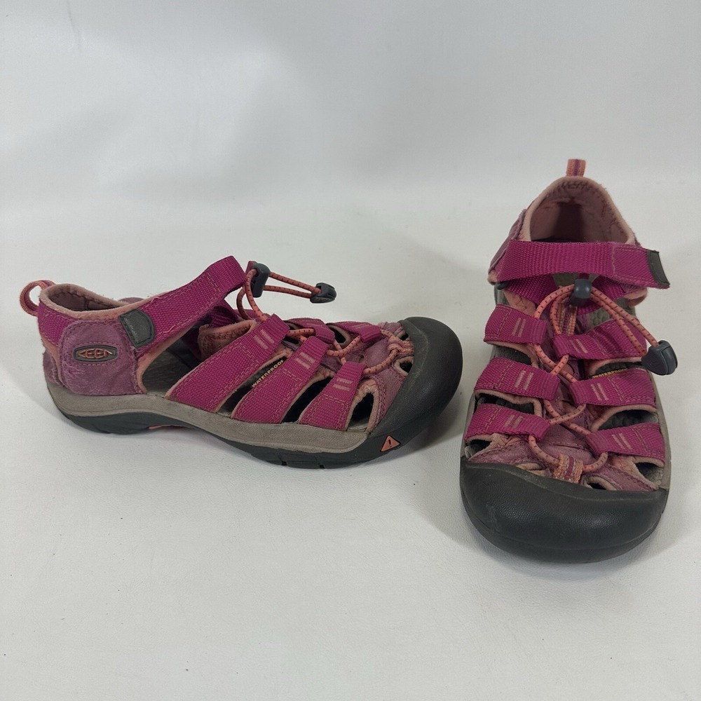 Keen Newport H2 Girls Size 3 Very Berry Fusion Coral Sandals Waterproof Big Kids